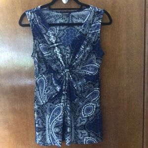 💐2/ $10 separates Daisy Fuentes Sleeveless Top